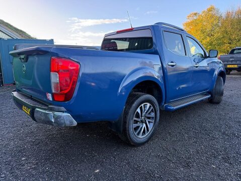 Nissan Navara 2.3 dCi Tekna Pickup Double Cab 4dr Diesel Auto 4WD Euro 6 (190 ps) 17