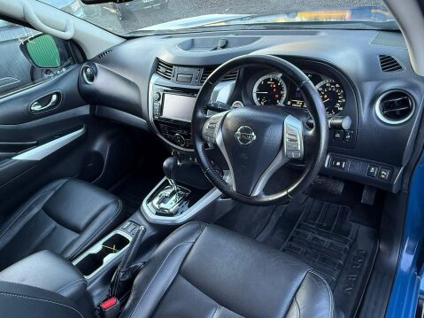 Nissan Navara 2.3 dCi Tekna Pickup Double Cab 4dr Diesel Auto 4WD Euro 6 (190 ps) 33