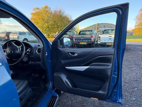 Nissan Navara 2.3 dCi Tekna Pickup Double Cab 4dr Diesel Auto 4WD Euro 6 (190 ps) 47