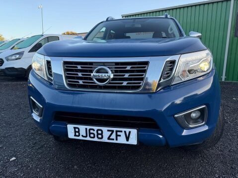 Nissan Navara 2.3 dCi Tekna Pickup Double Cab 4dr Diesel Auto 4WD Euro 6 (190 ps) 3