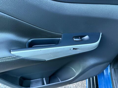 Nissan Navara 2.3 dCi Tekna Pickup Double Cab 4dr Diesel Auto 4WD Euro 6 (190 ps) 58