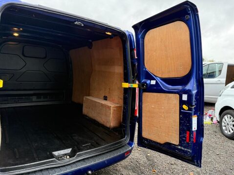 Ford Transit Custom 2.0 TDCi 290 Limited Panel Van 5dr Diesel Manual L1 H1 (163 g/km, 128 bhp) 34