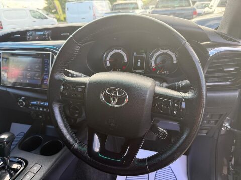 Toyota Hilux 2.4 D-4D Invincible X Pickup Double Cab 4dr Diesel Auto 4WD Euro 6 (TSS, 3. 27