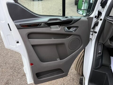 Ford Transit Custom 2.0 300 EcoBlue Limited Panel Van 5dr Diesel Manual L2 H1 Euro 6 (s/s) (130 44