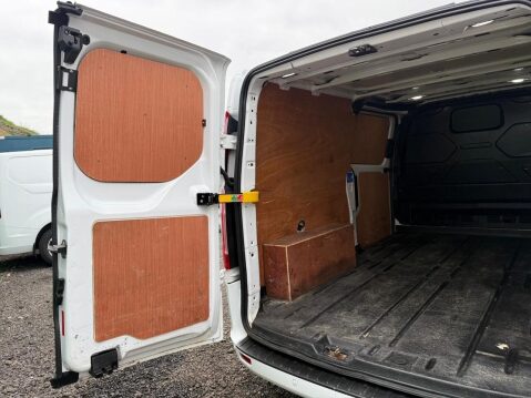 Ford Transit Custom 2.0 300 EcoBlue Limited Panel Van 5dr Diesel Manual L2 H1 Euro 6 (s/s) (130 37