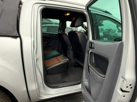 Ford Ranger 3.2 TDCi Wildtrak Pickup Double Cab 4dr Diesel Auto 4WD Euro 5 (200 ps) 46