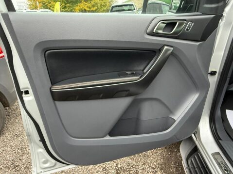 Ford Ranger 3.2 TDCi Wildtrak Pickup Double Cab 4dr Diesel Auto 4WD Euro 5 (200 ps) 53