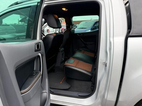 Ford Ranger 3.2 TDCi Wildtrak Pickup Double Cab 4dr Diesel Auto 4WD Euro 5 (200 ps) 44