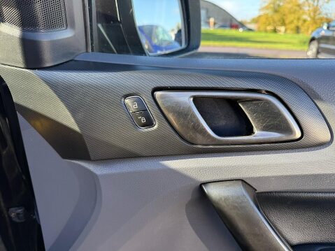 Ford Ranger 3.2 TDCi Wildtrak Pickup Double Cab 4dr Diesel Auto 4WD Euro 5 (200 ps) 23