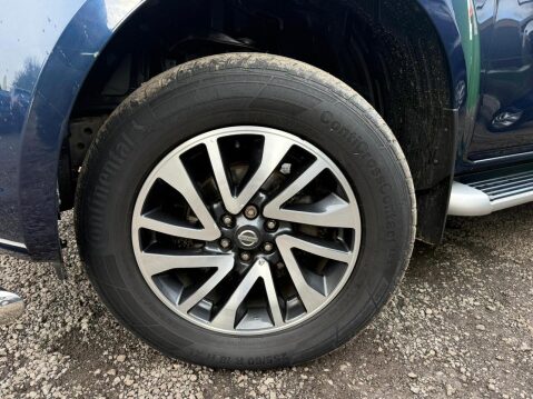 Nissan Navara 2.3 dCi Tekna Pickup Double Cab 4dr Diesel Auto 4WD Euro 6 (190 ps) 19
