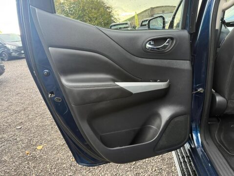 Nissan Navara 2.3 dCi Tekna Pickup Double Cab 4dr Diesel Auto 4WD Euro 6 (190 ps) 44