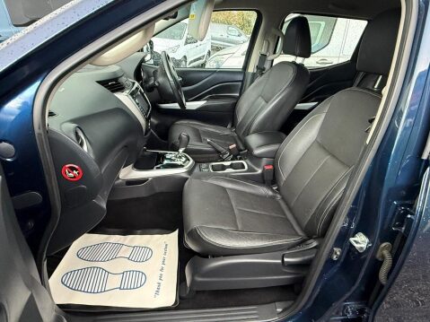 Nissan Navara 2.3 dCi Tekna Pickup Double Cab 4dr Diesel Auto 4WD Euro 6 (190 ps) 27