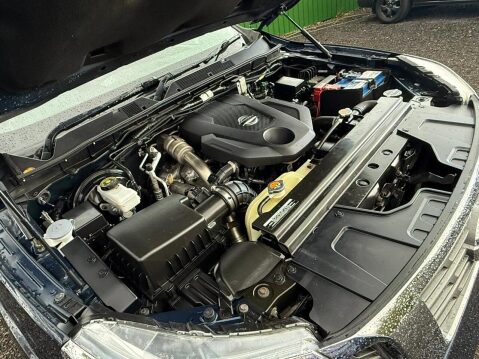 Nissan Navara 2.3 dCi Tekna Pickup Double Cab 4dr Diesel Auto 4WD Euro 6 (190 ps) 46