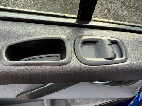 Ford Transit Custom 2.0 TDCi 290 Limited Panel Van 5dr Diesel Manual L2 H1 157 g/km, 128 bhp) 2 61