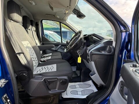 Ford Transit Custom 2.0 TDCi 290 Limited Panel Van 5dr Diesel Manual L2 H1 157 g/km, 128 bhp) 2 16