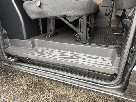 Ford Transit Custom 2.0 TDCi 310 Limited Combi Van 6dr Diesel Manual L2 H1 (165 g/km, 128 bhp) 75