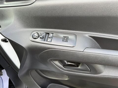 Vauxhall Combo 1.6 Turbo D 2300 Sportive Panel Van 4dr Diesel Manual L1 H1 Euro 6 (s/s) (1 44