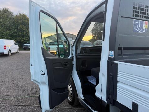 Ford Transit 2.0 350 EcoBlue HD Leader Chassis Cab 2dr Diesel Manual RWD L2 Euro 6 (s/s) 39