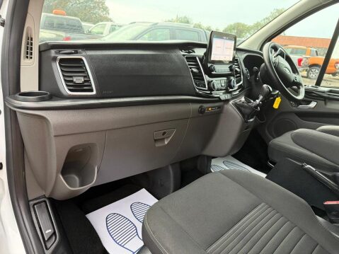 Ford Transit Custom 2.0 300 EcoBlue Limited Crew Van Double Cab 5dr Diesel Manual L2 H1 Euro 6 119