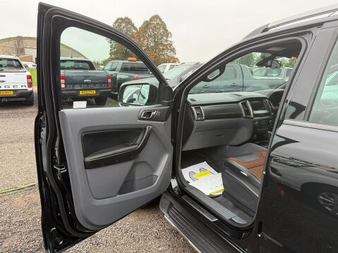 Ford Ranger 3.2 TDCi Wildtrak Pickup Double Cab 4dr Diesel Auto 4WD Euro 5 (200 ps) 38