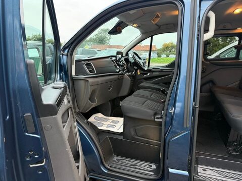 Ford Transit Custom 2.0 320 EcoBlue Limited Crew Van Double Cab 5dr Diesel Manual L2 H1 Euro 6 25