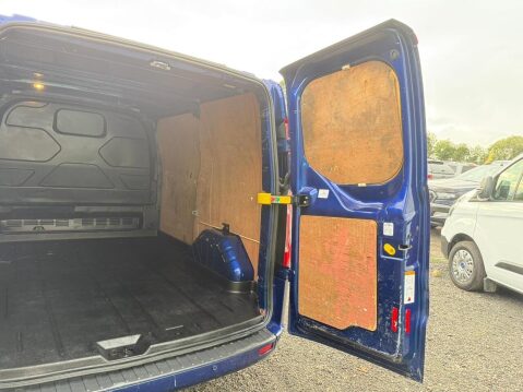 Ford Transit Custom 2.0 TDCi 270 Limited Panel Van 5dr Diesel Manual L1 H1 (163 g/km, 128 bhp) 31