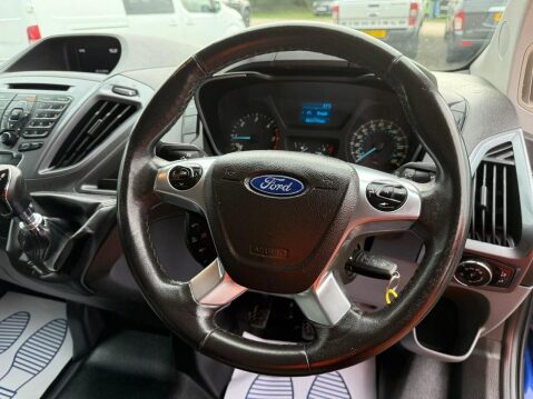 Ford Transit Custom 2.0 TDCi 270 Limited Panel Van 5dr Diesel Manual L1 H1 (163 g/km, 128 bhp) 34