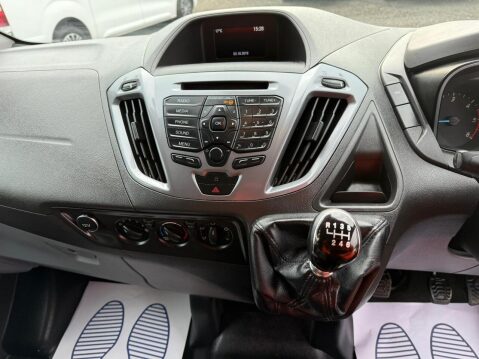 Ford Transit Custom 2.0 TDCi 270 Limited Panel Van 5dr Diesel Manual L1 H1 (163 g/km, 128 bhp) 19