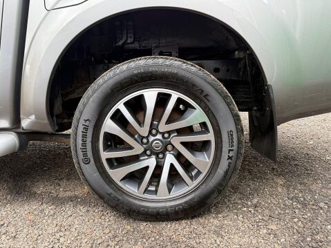 Nissan Navara 2.3 dCi Tekna Pickup Double Cab 4dr Diesel Auto 4WD Euro 6 (190 ps) 62