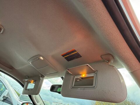 Nissan Navara 2.3 dCi Tekna Pickup Double Cab 4dr Diesel Auto 4WD Euro 6 (190 ps) 10