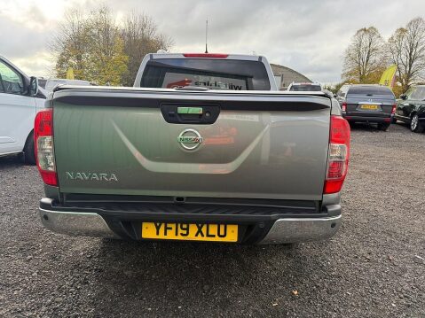 Nissan Navara 2.3 dCi Tekna Pickup Double Cab 4dr Diesel Auto 4WD Euro 6 (190 ps) 68