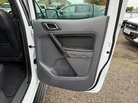 Ford Ranger 3.2 TDCi Wildtrak Pickup Double Cab 4dr Diesel Auto 4WD Euro 5 (200 ps) 51