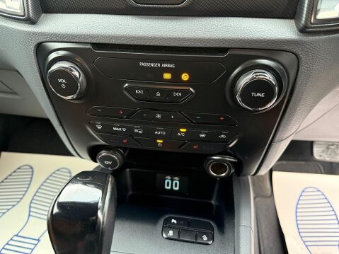 Ford Ranger 3.2 TDCi Wildtrak Pickup Double Cab 4dr Diesel Auto 4WD Euro 5 (200 ps) 55