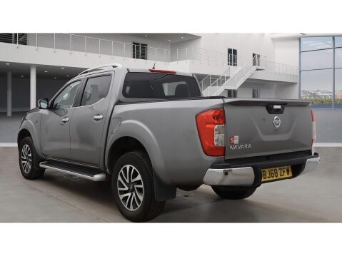 Nissan Navara 2.3 dCi Tekna Pickup Double Cab 4dr Diesel Manual 4WD Euro 6 (s/s) (190 ps) 3