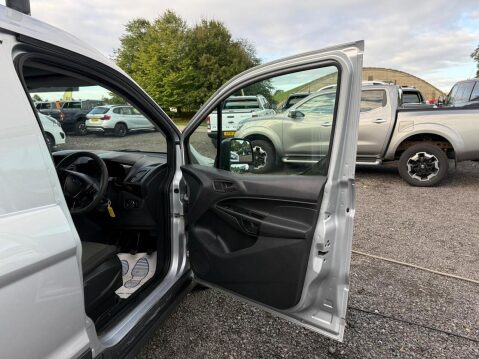 Ford Transit Connect 1.6 TDCi 240 Panel Van 4dr Diesel Manual L2 H1 (128 g/km, 94 bhp) 29