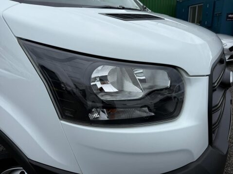 Ford Transit 350 EcoBlue HD Leader tipper twin wheel AIRCON 2dr Diesel Manual RWD L2 Eu 35
