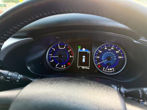 Toyota Hilux 2.4 D-4D Invincible Pickup Double Cab 4dr Diesel Auto 4WD Euro 6 (s/s) (TSS 24