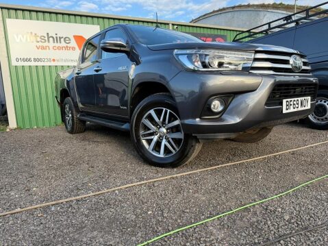 Toyota Hilux 2.4 D-4D Invincible Pickup Double Cab 4dr Diesel Auto 4WD Euro 6 (s/s) (TSS 8