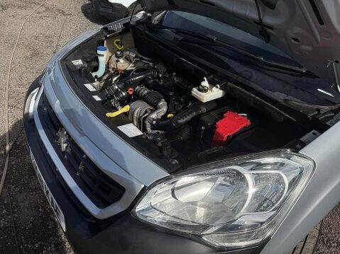 Peugeot Partner 1.6 BlueHDi 854 Professional Panel Van 5dr Diesel Manual L1 (112 g/km, 97.6 49