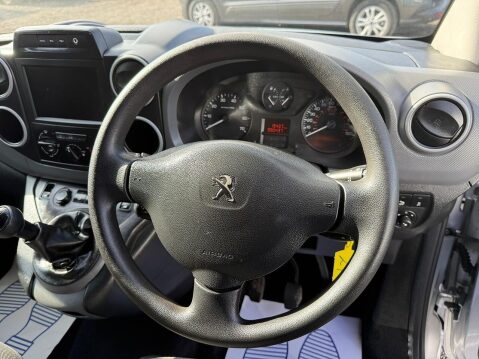 Peugeot Partner 1.6 BlueHDi 854 Professional Panel Van 5dr Diesel Manual L1 (112 g/km, 97.6 38