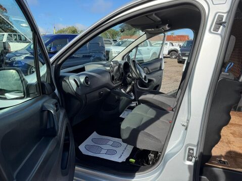 Peugeot Partner 1.6 BlueHDi 854 Professional Panel Van 5dr Diesel Manual L1 (112 g/km, 97.6 26