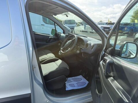 Peugeot Partner 1.6 BlueHDi 854 Professional Panel Van 5dr Diesel Manual L1 (112 g/km, 97.6 12