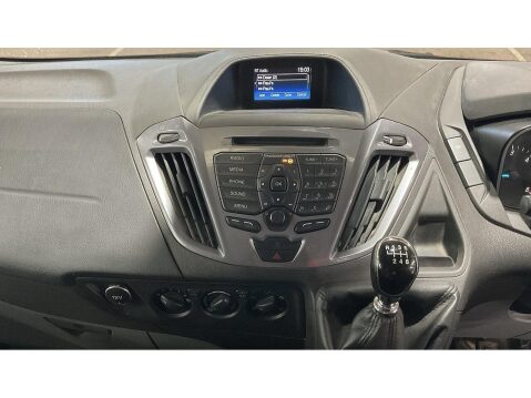 Ford Transit Custom 2.0 TDCi 290 Limited Panel Van 5dr Diesel Manual L2 H1 (157 g/km, 128 bhp) 29