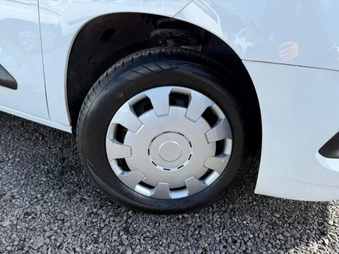 Vauxhall Combo 1.6 Turbo D 2300 Sportive Panel Van 4dr Diesel Manual L1 H1 Euro 6 (s/s) (1 18