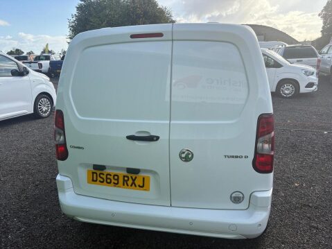 Vauxhall Combo 1.6 Turbo D 2300 Sportive Panel Van 4dr Diesel Manual L1 H1 Euro 6 (s/s) (1 17