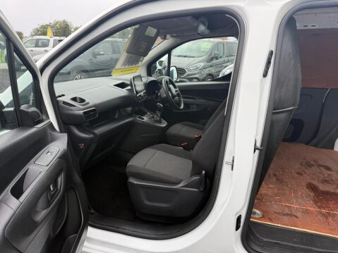 Vauxhall Combo 1.6 Turbo D 2300 Sportive Panel Van 4dr Diesel Manual L1 H1 Euro 6 (s/s) (1 32