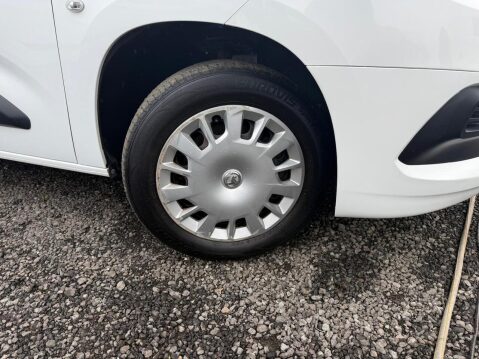Vauxhall Combo 1.6 Turbo D 2300 Sportive Panel Van 4dr Diesel Manual L1 H1 Euro 6 (s/s) (1 26