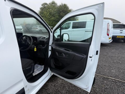 Vauxhall Combo 1.6 Turbo D 2300 Sportive Panel Van 4dr Diesel Manual L1 H1 Euro 6 (s/s) (1 46