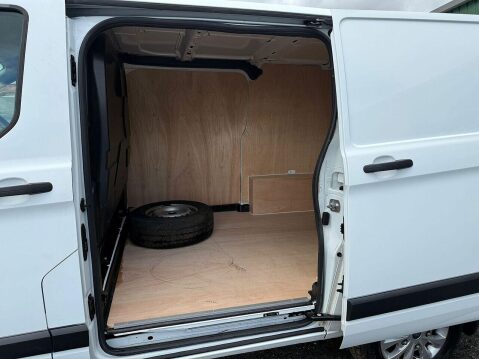 Ford Transit Custom LTD WHEELS 280 EcoBlue Trend L1 2.0 5dr Panel Van Manual Diesel 37