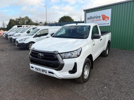 Toyota Hilux 2.4 D-4D Active Narrow Body 4WD Euro 6 2dr